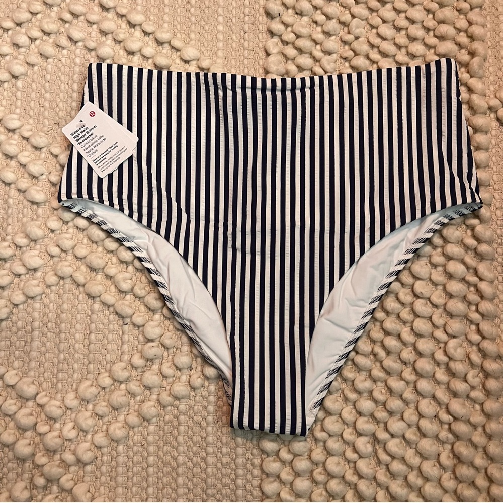 Lululemon BLUE and white waterside high waist swim bottom